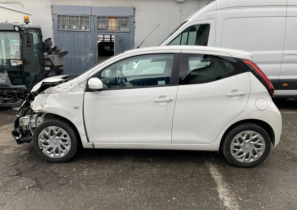 Toyota Aygo cena 21500 przebieg: 54000, rok produkcji 2020 z Syców małe 121